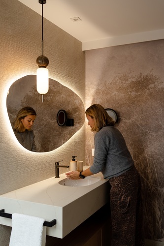 Twoje miejsce wyciszenia: 5 zasad tworzenia domowego SPA